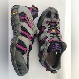 Merrell Waterpro Women’s outdoor / water shoe , size 9.5 ,